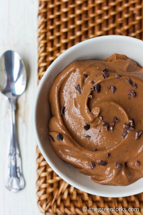 Chocolate Quinoa Pudding @ TheGreenForks.com #vegan #healthyfood Quinoa Desserts, Quinoa Pudding, Chocolate Quinoa, Creamy Pudding, Pudding Recipe, Classic Desserts, Vegan Sweets, Chocolate Pudding, Pudding Recipes