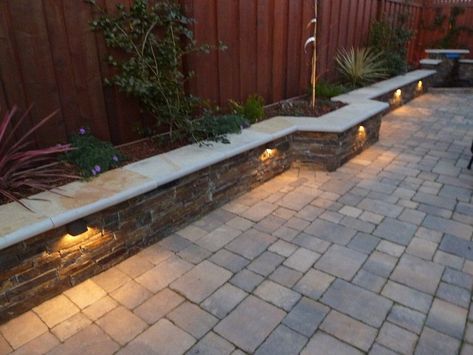 Outdoor lighting ideas to light up your garden Front Yard Decor, Front Yards, Patio Wall, Walled Garden, Backyard Lighting, Brick Walls, Stone Walls, Diy Landscaping, Paver Patio