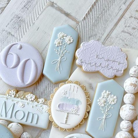 Mom Birthday Cookies Decorated, Womens Birthday Cookies Decorated, Mum Cookies Decorated, 80th Birthday Cookies For Grandma, 70 Birthday Cookies Decorated, Mom Birthday Cookies, Classy Birthday Cookies, Elegant Birthday Cookies Decorated, Birthday Cookies Decorated Woman Simple