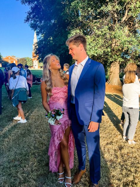 Prom Picture Poses, Ruffle Prom Dress, Prom Couples, Long Party Dress, Prom Poses, Prom Dress Long, Lace Party Dresses, Prom Photos, Pink Prom