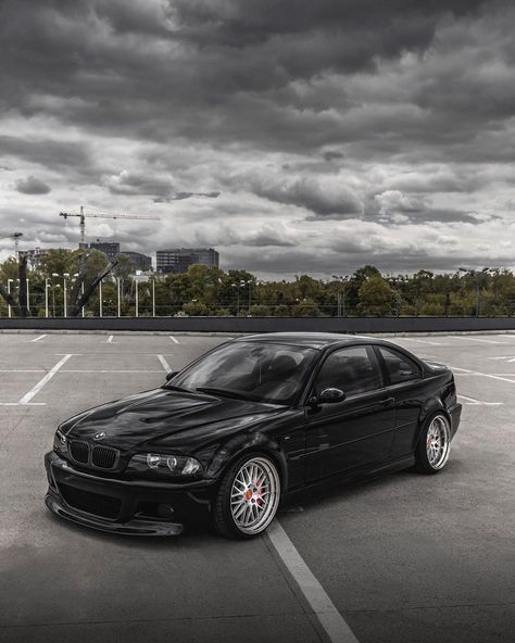 Need For Speed Cars, Bmw E46 Sedan, E46 Sedan, Bmw Vintage, Mobil Bmw, Sick Cars, E46 M3, Car Goals, Car Inspiration