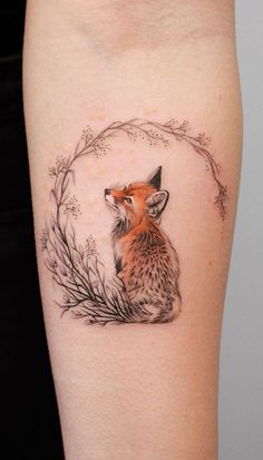 super cute fox tattoo ©️️ tattoo artist Deborah Genchi 💕💕💕💕💕 Font Tato, Bird Tattoos, Cat Tattoos, Inspiration Tattoos, Disney Tattoo, Tatuaje A Color, Fox Tattoo, Tiny Tattoo, E Tattoo