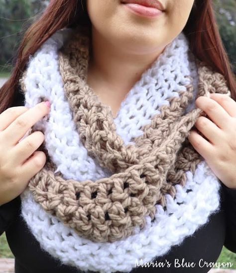 Free Crochet Chunky Infinity Scarf Pattern - Maria's Blue Crayon Easy Crochet Infinity Scarf For Beginners, Super Chunky Yarn Crochet Patterns Free, Crochet Infinity Scarf Free Pattern, Infinity Scarf Crochet, Crochet Infinity Scarf Pattern, Infinity Scarfs, Crochet Cowls, Blue Crayon, Chunky Infinity Scarves