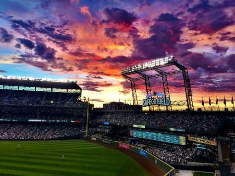 Safeco field, Seattle.  Summer sunset Taylor Swift Sofi Stadium, Freeway Park Seattle, Pride Park Stadium, Lumen Field Seattle, Seattle Summer, Mlb History, Safeco Field, Beautiful Settings, Seattle Trip