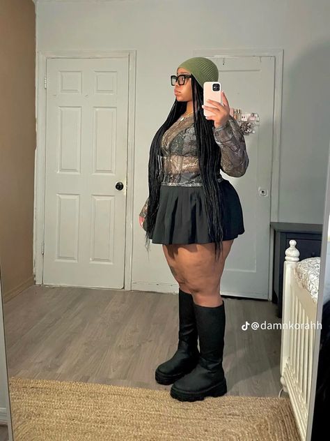 y2k outfit ideas for big women Rap Concert Outfit Plus Size, Concert Outfit Plus Size, Concert Outfit Fall, Plus Size Baddie, Plus Size Baddie Outfits, Outfit Plus Size, Outfits Winter, Cute Everyday Outfits, Curvy Girl Outfits