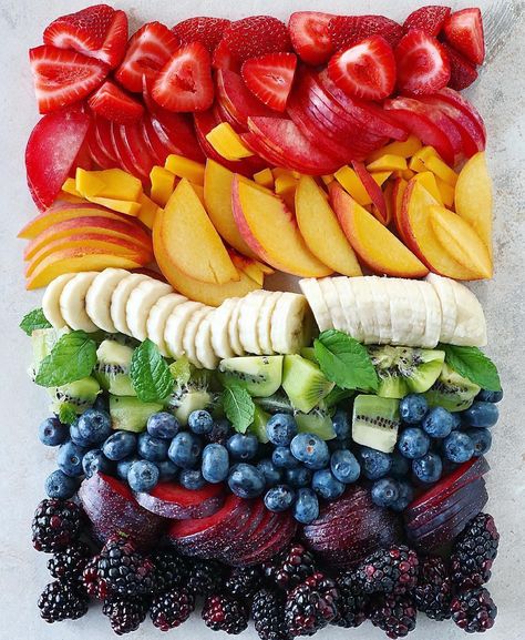 See this Instagram photo by @real_simple • 11.5k likes Coconut Smoothie Bowl, Coconut Smoothie, Läcker Mat, Snacks Saludables, Fruit Platter, Fruit And Veg, How Sweet Eats, Smoothie Bowl, Fruits And Veggies