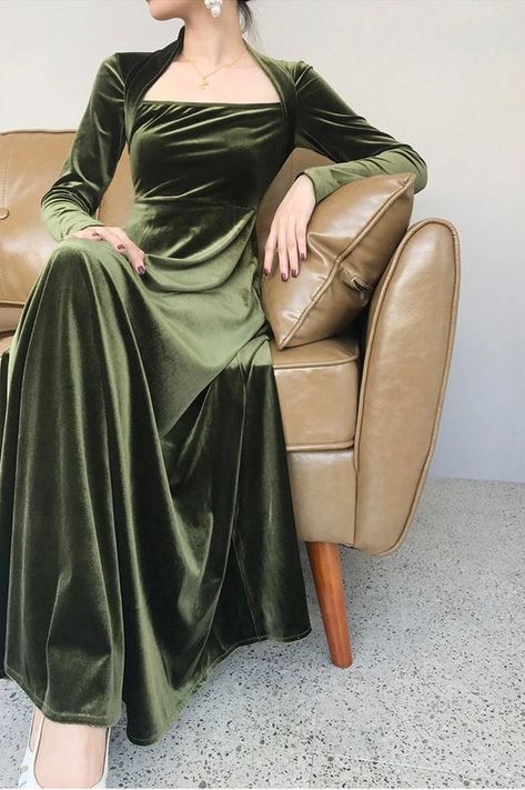 Bridesmaid Dress Velvet, Velvet Bridesmaid Dress, Velvet Bridesmaid, Long Tunic Dress, Velvet Bridesmaid Dresses, Chique Outfits, Dress Velvet, Long Tunic, Evening Party Dress