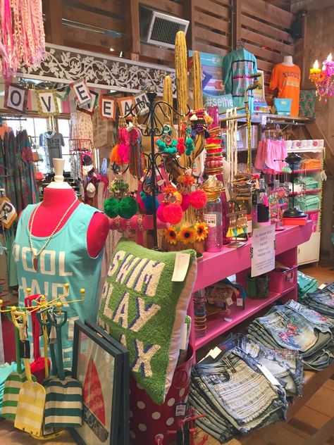 Bless Your Heart Gift Shop & Boutique in San Antonio Boutique Gift Ideas, Gift Boutique Ideas, San Antonio Shopping, Booth Aesthetic, Colorful Boutique, Preppy Eclectic, Gift Shop Interiors, Boutique Store Displays, Gift Shop Displays