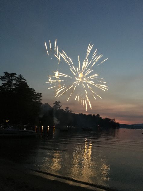 Newfound Lake 7/4/2019 Lake 4th Of July, Lake Days Aesthetic, Fourth Of July Lake, Summer Lake Aesthetic, Lake Weekend, Midwest Summer, Coastal Grandmother Aesthetic, Coastal Granddaughter Aesthetic, Costal Granddaughter