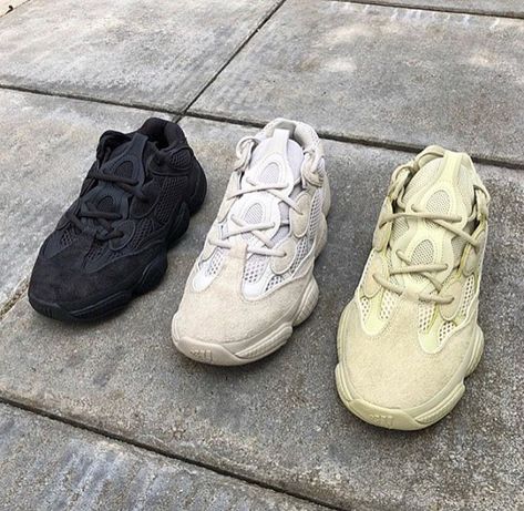 Yeezy Boost 500, Yeezy Outfit, Comfortable Running Shoes, Yeezy 500, Sneakers Fashion Outfits, Hype Shoes, Sneakers Addict, Swag Shoes, Comfy Shoes