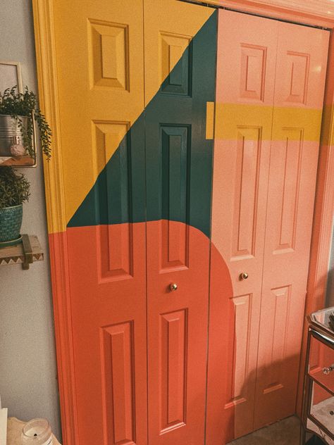 Funky Door Paint Ideas, Colorful Door Frame, Fun Door Painting Ideas, Color Block Door, Front Door Murals Painted, Fun Door Ideas, Creative Door Painting, Painted Closet Doors Art Creative, Closet Door Painting Ideas Aesthetic