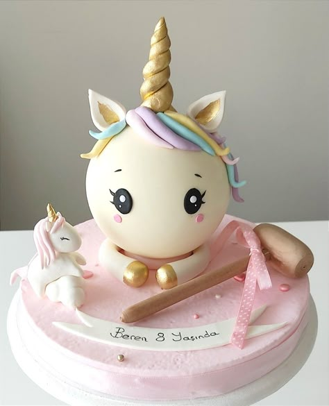 Pinata Birthday Cake, Unicorn Pinata Cake, Pinata Cake Ideas, Pinata Cake Design, Piniata Cake, Fun Cake Pops, Piñata Cake, Chocolate Pinata, Cake Designs For Kids