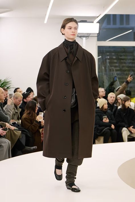 2024 Menswear, Paris Fashion Week Runway, Christophe Lemaire, Pant Shirt, Fall 2024, Paris Fashion, Outerwear Jackets, Paris Fashion Week, Fashion Show