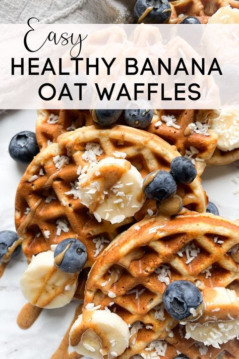 Easy Healthy Banana Oat Waffles Banana Oatmeal Waffles, Banana Oat Waffles, Oat Waffles, Waffle Recipe Healthy, Oatmeal Waffles, Yummy Waffles, Healthy Waffles, Banana Waffles, Vegan Waffles