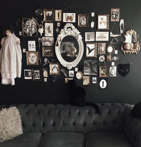 Gothic Gallery Wall, Halloween Bedroom Decor, Gothic Interior, Halloween Bedroom, Witchy Home Decor, Dark Home Decor, Horror Decor, Goth Home, Goth Home Decor