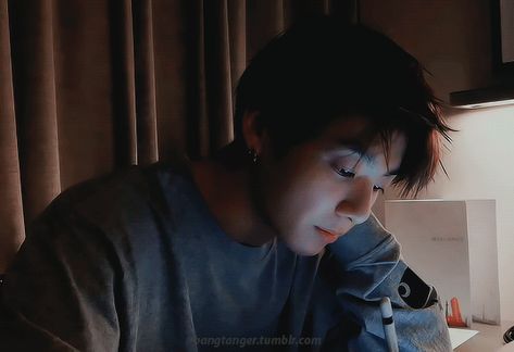 Jeongguk Jeon, Ideal Boyfriend, Jeon Jeongguk, Jungkook Aesthetic, Aesthetic Gif, Jungkook Cute, Foto Jungkook, Bts Video, Bts Pictures