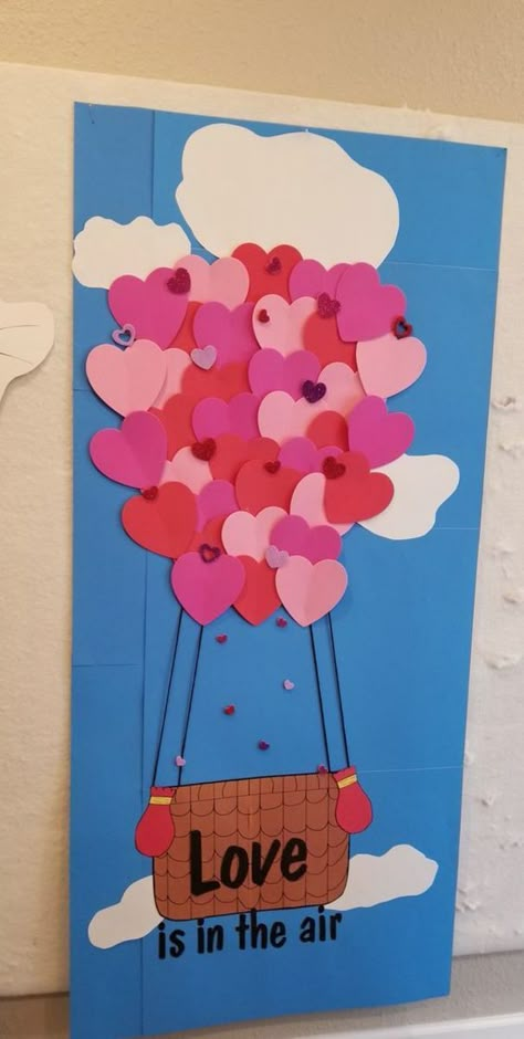 Valentines Classroom Decorations, Valentines Door Decorations Classroom, Valentines Classroom Door, Valentines Day Classroom, Valentine Bulletin Boards, Valentines Day Bulletin Board, Valentine Door Decorations, Valentine Art Projects, School Door Decorations