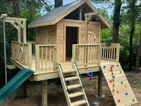 This treehouse has 3 Treehouse Attachment Bolts! The 2 trees in the back support the back of the deck and the third bolt supports the swing set. A fun build! #treehouse #momlife #family #familytime #treehousebuilder #loveourfamily #boymom #beinatree #pinterest #backyard #hgtv #backyarddesign #playground #playgroundbuilders #bham #rolltide #bama #gobulldogs #blazers #mountainbrook #treehugger Clubhouse With Slide, Tree House In A Tree, Clubhouse Ideas Kids, Kids Tree House Ideas, Family Backyard Design, Backyard Planning, Garden Tree House, Backyard Treehouse, Franklin House