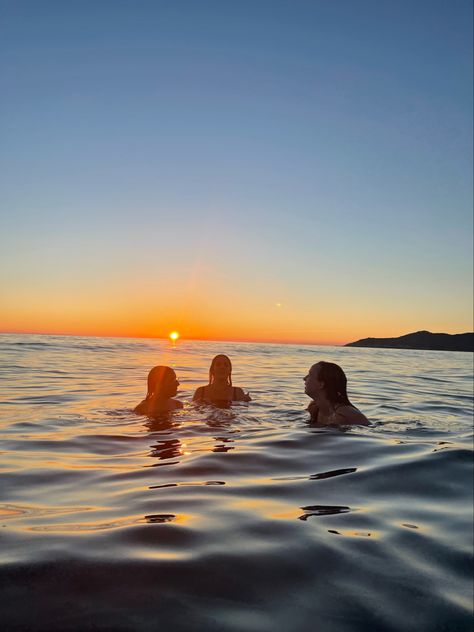 Sunset Swimming, Swimming Ocean, Ocean Aesthetic, The Ocean, Swimming