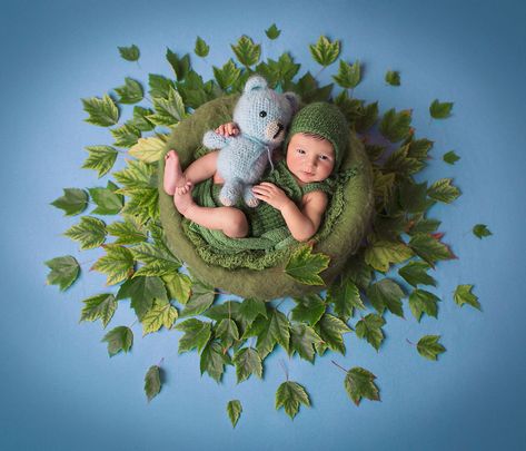 8 Month Baby, 2 Month Old Baby, Nature Mandala, Baby Picture Frames, Newborn Baby Photoshoot, Baby Boy Photography, Baby Poses, Newborn Baby Photos, Newborn Props