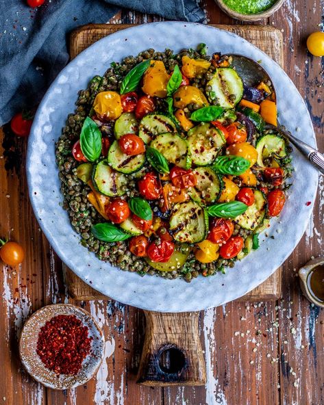 Roasted Vegetables Pesto Lentil Salad – Happy Skin Kitchen 2023 Recipes, Grain Bowls, Grain Salad, Meatless Mondays, Veggie Salad, Lentil Salad, Summer Dishes, Lentil Recipes, Healthy Veggies