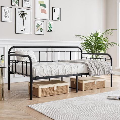 Amazon.com: JURMERRY Metal Daybed Frame Twin Size with Steel Slats Platform Furniture,Black… : Home & Kitchen Platform Furniture, Spare Bedroom Office, Bonus Room Design, Black Daybed, Day Bed Frame, Small Guest Room, Daybed Frame, Beds For Small Rooms, Space Saving Beds