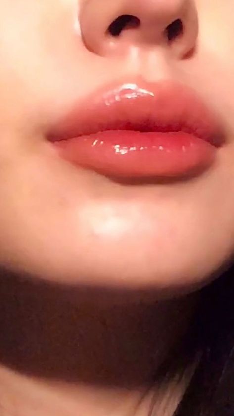 traffygirls on Instagram: Lip makeup tutorial 👄 __________________ 📩Email us for Paid Promos ________________ 📸Source : @anna.kimj _________________ Follow:… Hydrated Lips Aesthetic, Lips Astethic, Plump Lips Makeup, Pretty Lips, Lip Tutorial, Lip Filler, Lip Makeup Tutorial, 2023 Vision, Lip Hydration