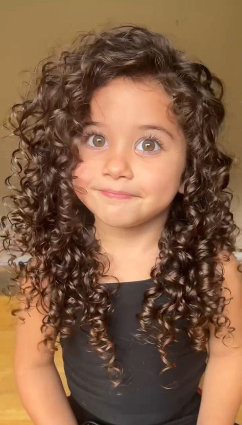 All the products I use to style my daughters very curly hair #toddlerhair #curlyhaircare #curlyhairproducts #curls Girls Curly Haircuts Kids, Cute Toddlers Brown Hair, Flower Girl Hairstyles Curly Hair, Hair Styles For Toddler Girls Curly, Kids Curly Haircut, Curly Hair Toddler Girl, Kid Curly Hairstyles, Curly Hair Toddler Hairstyles, Curly Hair Styles For Kids