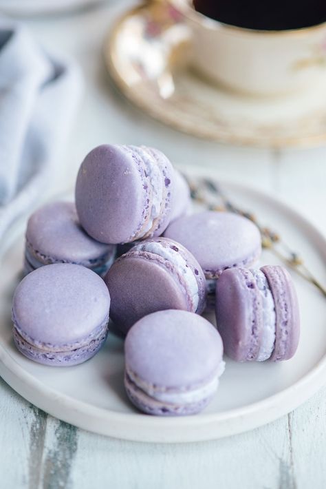 Baking Recipes Desserts Easy, Baking Recipes Easy, Lavender Buttercream, Lavender Macarons, Baking Recipes Healthy, Baking Recipes For Kids, Buttercream Filling, Easy Baking Recipes, Buttercream Frosting