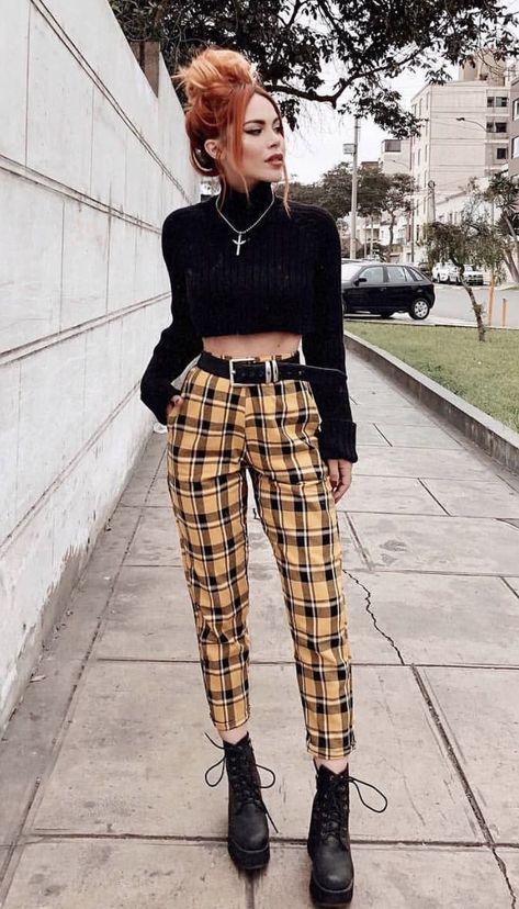 Black Goth Outfits, Fall Grunge Outfits, Grunge Fall Outfits, Outfit Ideaa, Fall Grunge, Luanna Perez, Oufits Casual, Alt Outfits, Vintage Band Tees