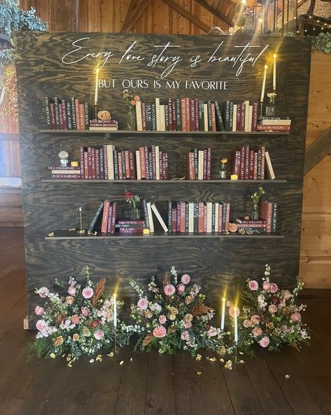 Book wedding centerpieces