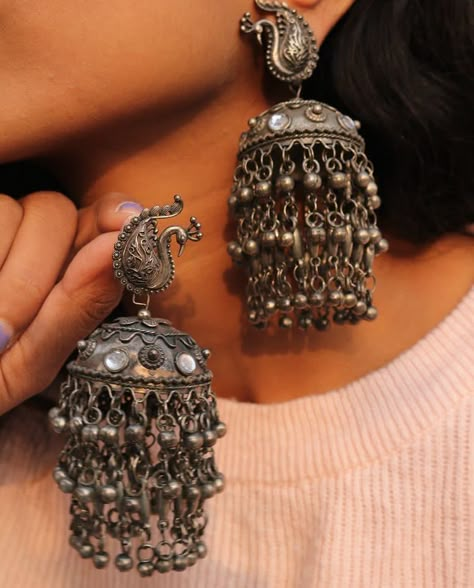 Black Metal Jewelry, Trendy Silver Jewelry, Oxidised Jewelry, Bridal Jewellery Earrings, Silver Jewelry Accessories, Indian Bridal Jewelry Sets, Pretty Jewelry Necklaces, Antique Jewellery Designs, Silver Jewellery Indian