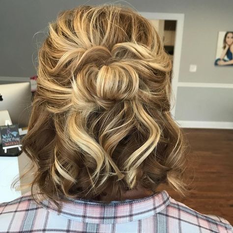 80 Updos For Short Hair Perfect For Any Occasion Special Occasion Hair Short, Simple Wedding Hair For Short Hair, Mob Short Hair Styles, Hairdo For Mother Of Groom, Semi Updo Hairstyles Short Hair, Wedding Updo Mother Of Groom, Short Layered Wedding Hair, Up Do Hair Styles For Short Hair, Short Bob Mother Of The Bride Hairstyles