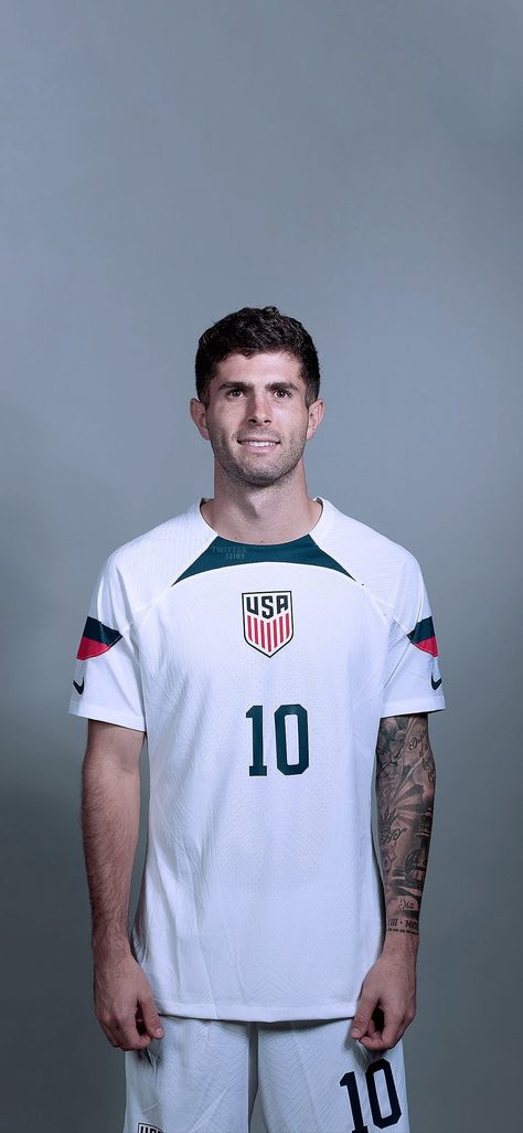 Christian Pulisic Wallpaper, Usa Football Team, Usa National Team, Usa Soccer Team, Club Chelsea, Football Or Soccer, Soccer Teams, Team Goals, Soccer Outfit