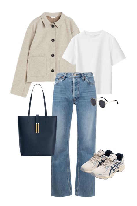 White T Shirt Outfit Winter, White Tee Outfit, White T Shirt Outfit, Airport Ootd, White Tees Outfit, White Tshirt Outfit, White Tshirt Women, White Jeans Outfit, Beige Outfit