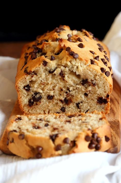 Chocolate Chip Quick Bread, Chocolate Chip Cake Recipe, Healthy Cakes, Make Cupcakes, Cheesecake Vegan, Chocolate Chip Bread, Vegan Richa, Vegan Chocolate Cake, Chocolate Chip Cake