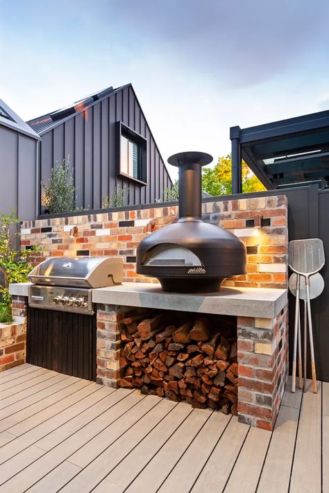 Brick Bbq, Outdoor Bbq Area, Design Grill, Fire Pit Landscaping, Recycled Brick, Outdoor Kitchen Decor, Grill Station, Outdoor Bbq Kitchen, Brick Kitchen