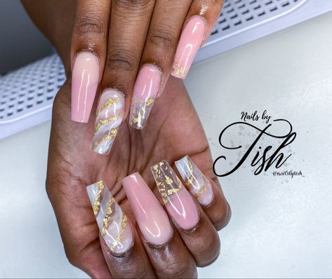 Pink Freestyle Acrylic Nails, Freestyle Acrylic Nails, Ombre Acrylic, Gold Ombre, Acrylic Nail Set, Ombre Acrylic Nails, Shine Nails, Nails Set, Nail Color