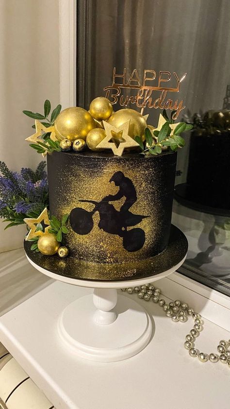 Cakes With Motorcycles, 18th Birthday Cake For Guys, Moto Cake, Motocross Cake, 30th Birthday Cakes For Men, Bolo Motocross, Motorcycle Birthday Cakes, Motorbike Cake, Motorcycle Cake