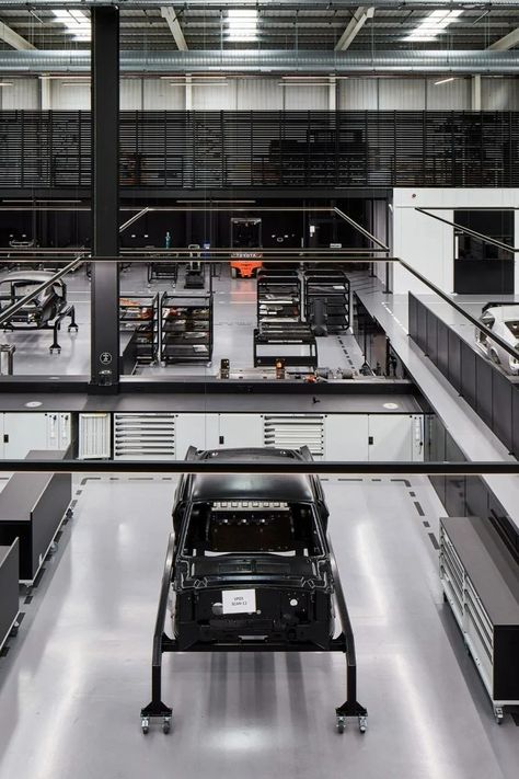 Most Architecture has created a factory for electric car start-up Charge Cars. Open Kitchen Restaurant, Factory Layout, Warehouse Interior, Car Showroom Design, Car Factory, Industrial Sheds, Factory Interior, Danish Architecture, Factory Architecture