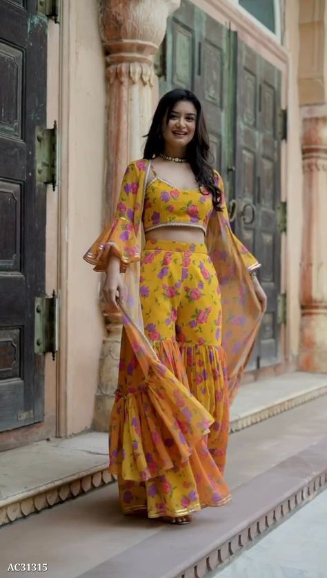 Print With Embroidery, Haldi Outfits, Party Wear Gowns, Trendy Outfits Indian, Lehenga Designs Simple, Draping Fashion, Simple Pakistani Dresses, Designer Party Wear Dresses, Stylish Party Dresses