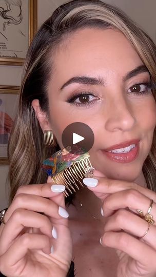 How To Use Hair Comb Clip, How To Use Side Combs In Your Hair, Side Comb Hairstyle, French Comb Hairstyle, French Comb, Hair Comb Clips, Side Comb, French Hair, Hair Comb