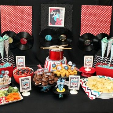 ROCK AND ROLL BABY SHOWER PRINTABLE COLLECTION http://mimisdollhouse.com/product/rock-and-roll-baby-shower-printable-collection/ Rock And Roll Party Decorations, Festa Rock Roll, Sweet Baby Shower Ideas, Rockstar Party, Rockabilly Baby, Rockabye Baby, Rock N Roll Party, Rock Star Party