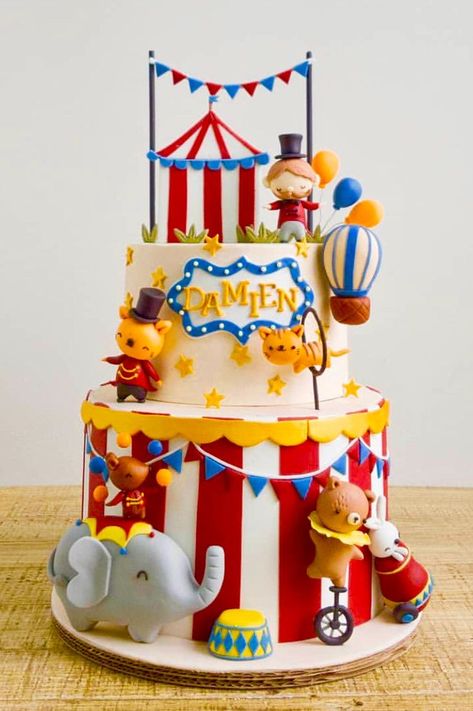 Carnival Themed Cakes, Circus Party Ideas, Carnival Birthday Cakes, Undangan Aqiqah, Circus Birthday Party Decorations, Carnival Birthday Theme, Circus Birthday Cake, Circus First Birthday, Circus Theme Cakes