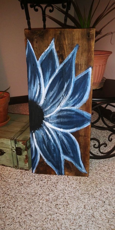 Pallet Sunflower Diy, Drawing On Wood Ideas Easy, Painting Ideas On Wooden Boards, Paint Sunflowers Easy, Wooden Board Painting Ideas, Wood Board Painting Ideas, Painting Ideas On Wood Easy, Things To Paint On Wood, Spring Canvas Painting Ideas Easy