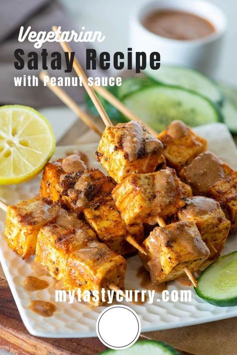 South Asian style, Spicy, tasty Vegetarian satay skewers with peanut sauce. This 20-minute vegetarian appetizer is better than a restaurant-style satay. Vegetarian Satay, Peanut Satay Sauce, Satay Skewers, Peanut Satay, Chicken Satay Recipe, Indian Beef Recipes, Grilled Paneer, Satay Recipe, Vegetarian Appetizer