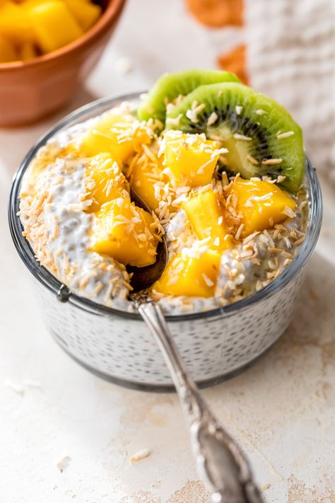 Skinnytaste Breakfast, Kiwi Breakfast, Brekky Ideas, Chia Seed Breakfast, Pudding Breakfast, Chia Pudding Breakfast, Chia Breakfast, 2023 Recipes, Chia Recipe