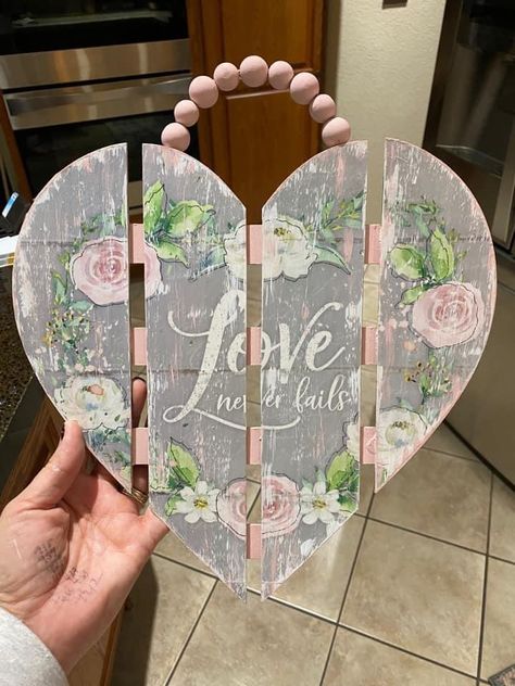 Valentine Wood Crafts To Sell, Wooden Hearts Diy, Dollar Tree Wooden Hearts Crafts Ideas, Decorating Wooden Hearts, Mini Wooden Hearts Crafts Ideas, Valentines Day Decor Rustic, Diy Dollar Tree Heart Signs, Wooden Hearts Crafts, Wooden Heart Valentine Craft