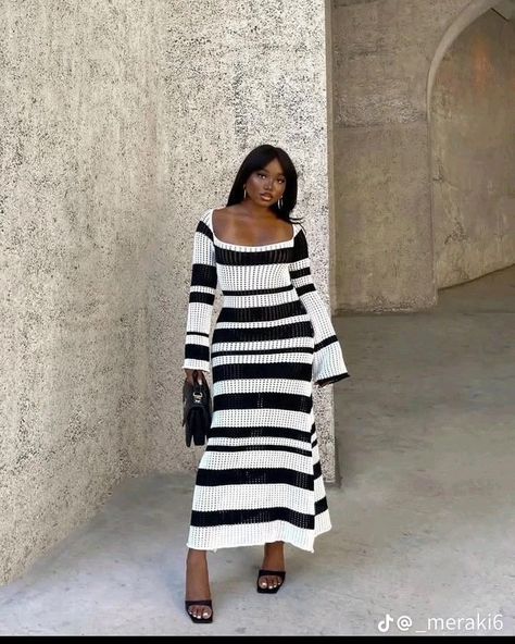 Black Feminine Outfit, Instagram Reach, Modesty Outfits, Effortlessly Chic Outfits, Black Femininity, Reach For The Stars, Looks Black, Mode Ootd, Clothing Design