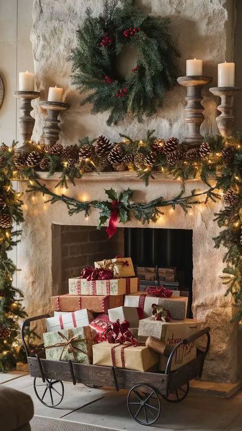 Natal Country, Ideas Decoracion Navidad, Cozy Christmas Decor, Christmas Fireplace Decor, Farmhouse Christmas Tree, Classy Christmas, Christmas Mantel Decorations, Cottage Christmas, Christmas Interiors